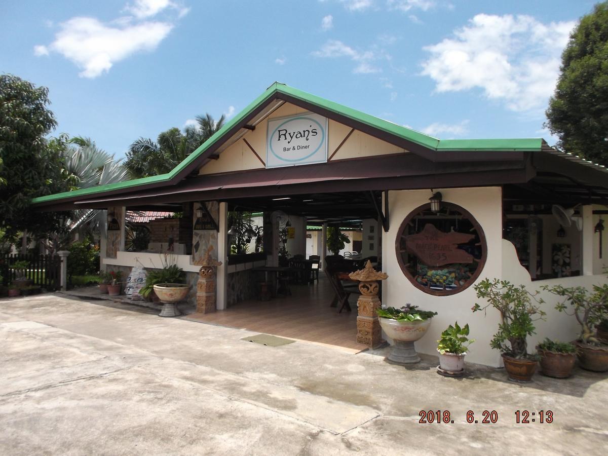 Ryans Resort Prasat Eksteriør billede